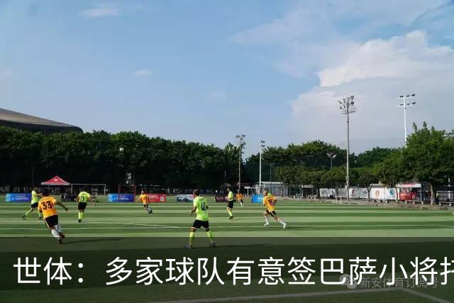 世体：多家球队有意签巴萨小将托尼・费尔南德斯，但球员希望留下